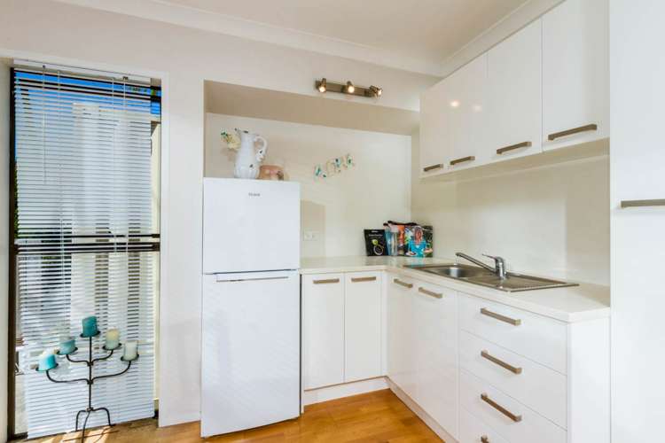 2/706 Beach Road Browns Bay_38