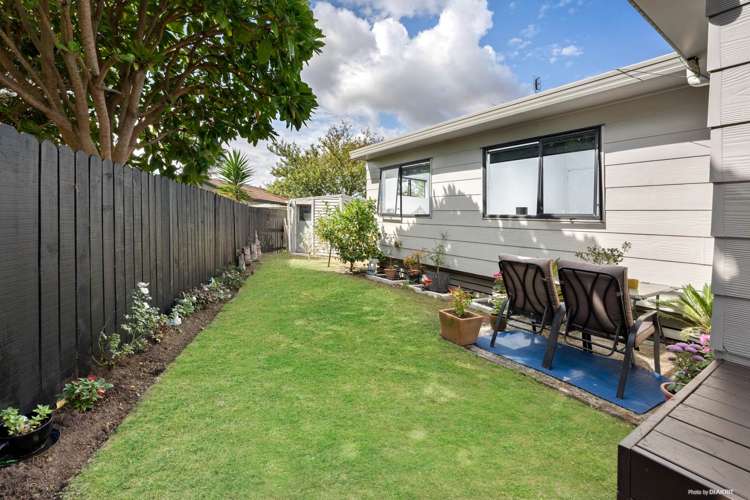 1/30 Pinehurst Place Wattle Downs_14
