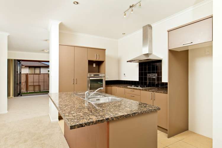 9 Ashurst Lane Greenhithe_3