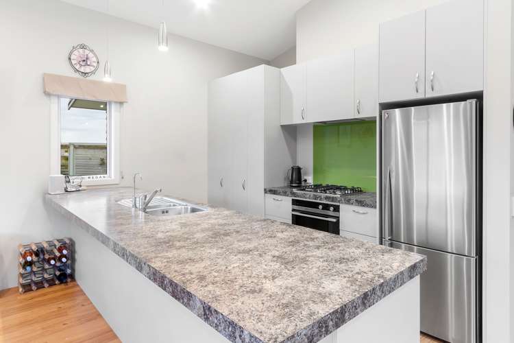 10 The Pheasant Tail Nukuhau_7