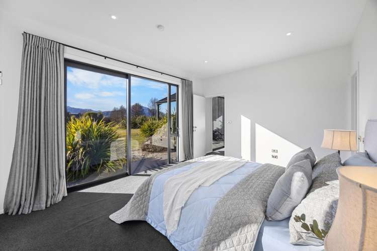 6 Hidden Hills Drive Wanaka_16