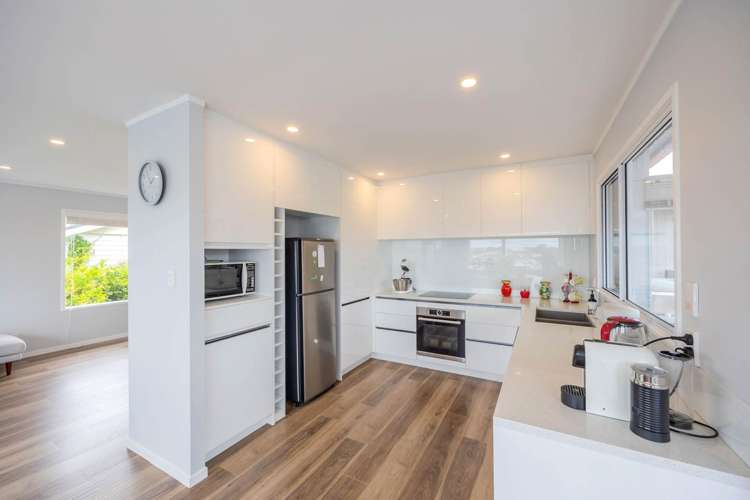 2/4 Rangitoto Terrace Milford_12