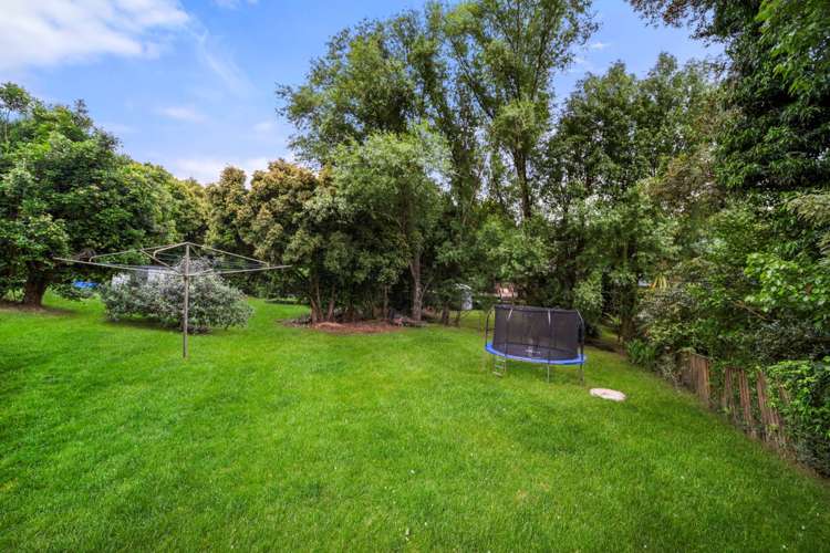 15 Gails Drive Okura_13