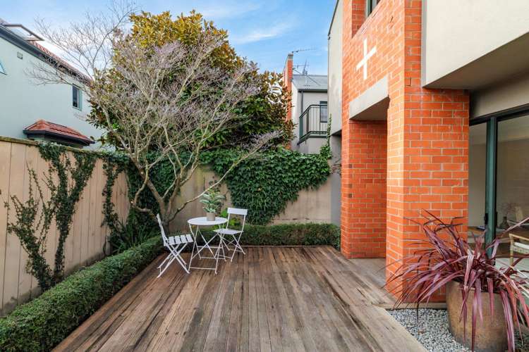 1/56 Hewitts Road Merivale - Christchurch City_12