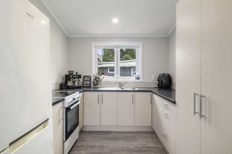 74 Barnard Road Fairy Springs_3