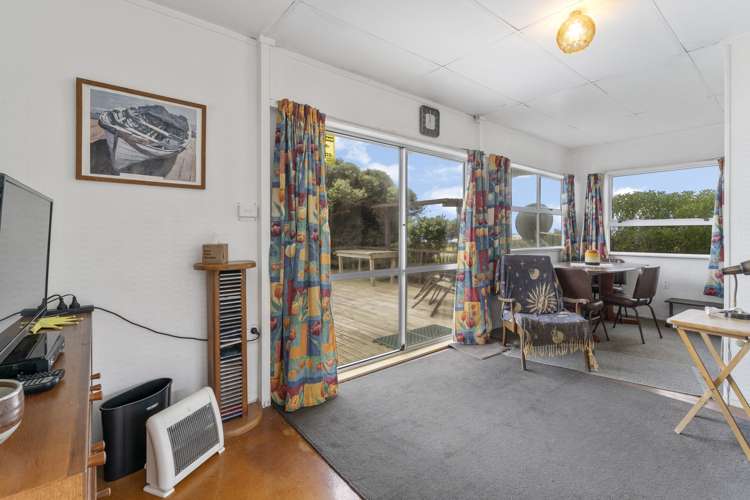 224 Marine Parade Otaki Beach_7