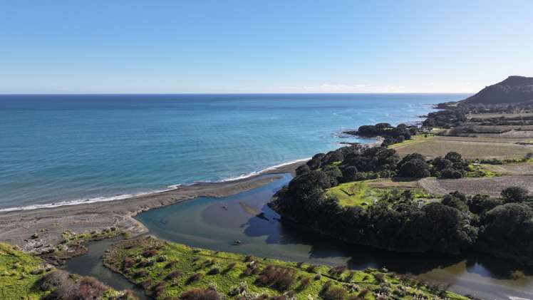 7275B State Highway 35 Te Kaha_19