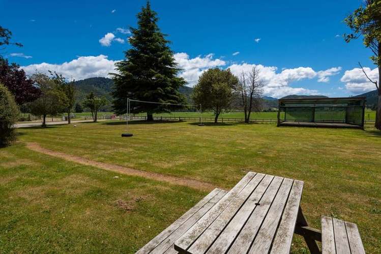 1162 Queen Charlotte Drive Anakiwa and Surrounds_8