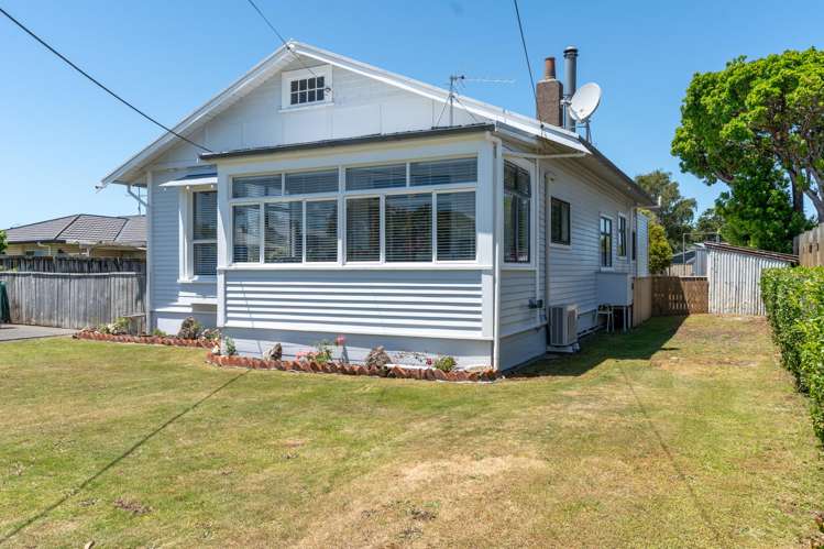 9 Garrison Street Carterton_24