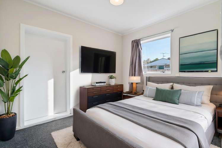2/6 Thorn Place Papatoetoe_6