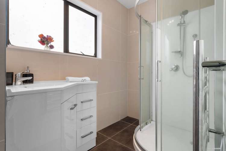 1/21 Northall Road New Lynn_6