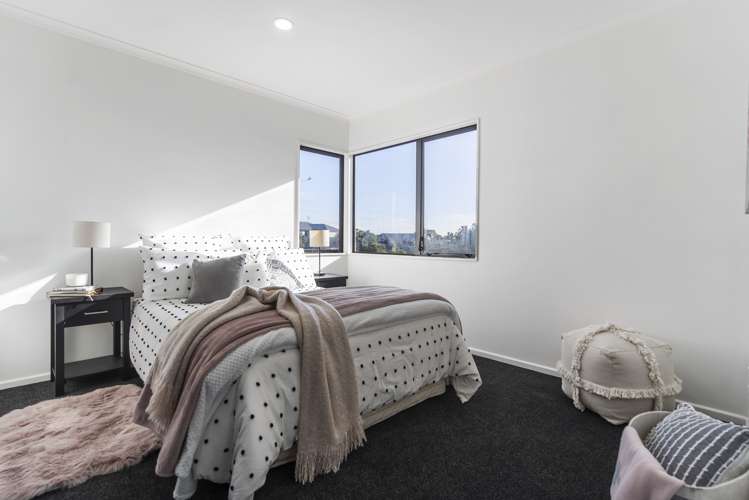 13 Arrowsmith Drive Clover Park_13