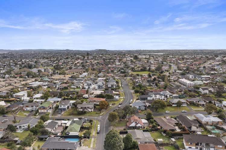 12 Kurnell Drive Botany Downs_25