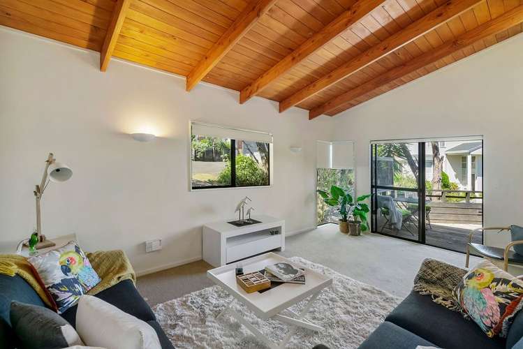 1/55 James Evans Drive Northcote_9