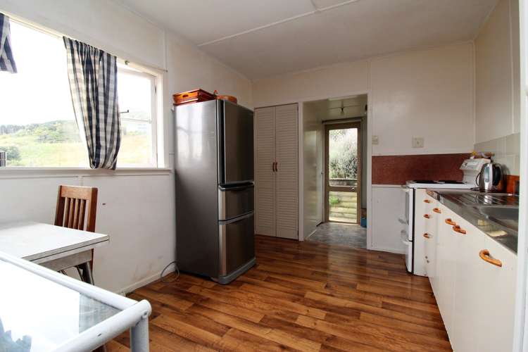 1 North Street Mokau_9