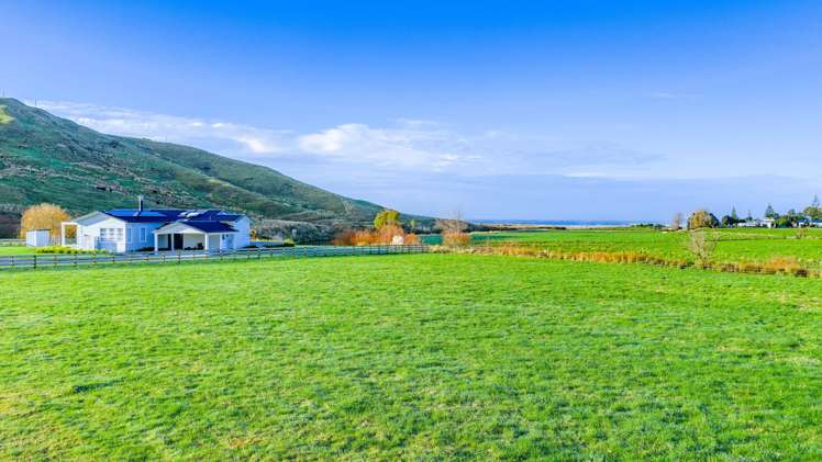 52 Punawaitai Road Pourerere_9