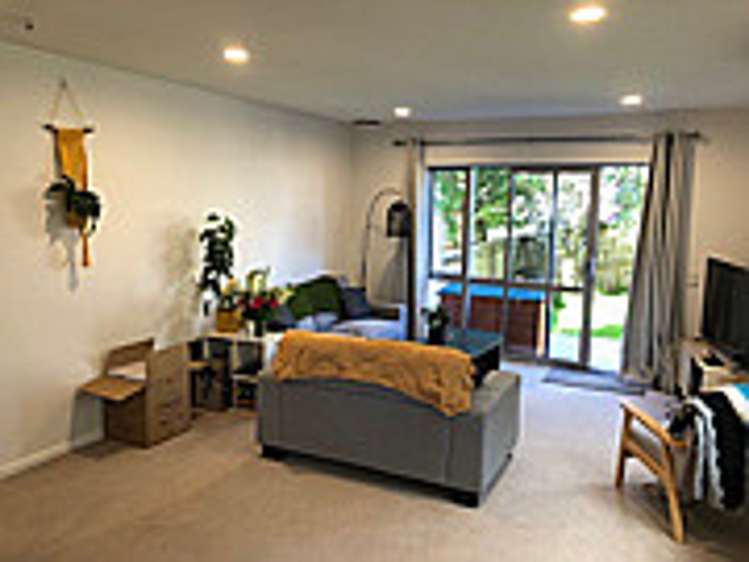 2/6 John Jennings Drive Oteha_11