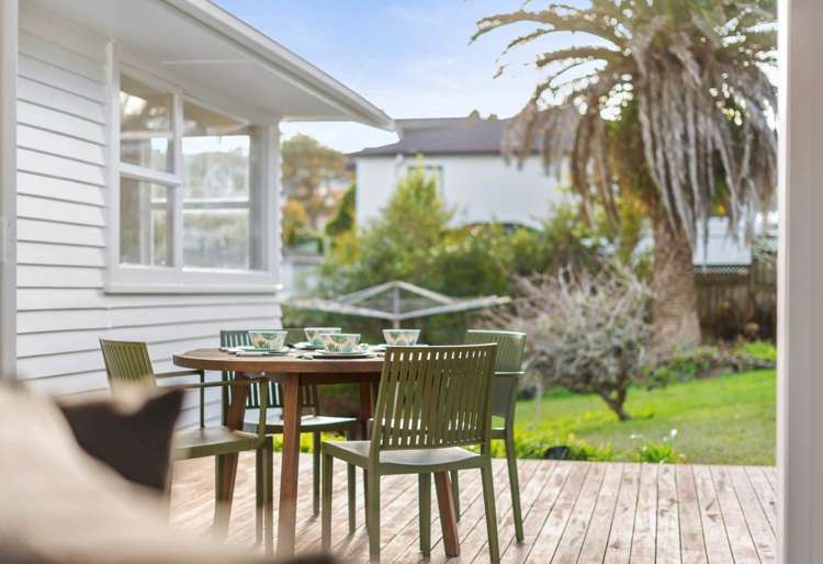 14 Juniper Road Sunnynook_16