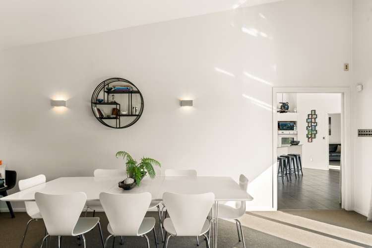 7 Wexford Street Albert Town_5