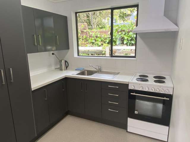 2/3 Angle Street 10728_1