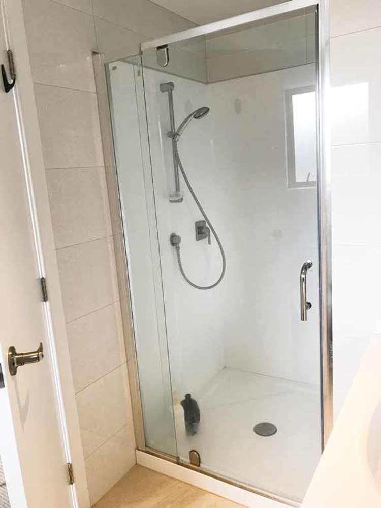 67a Uxbridge Road Mellons Bay_4