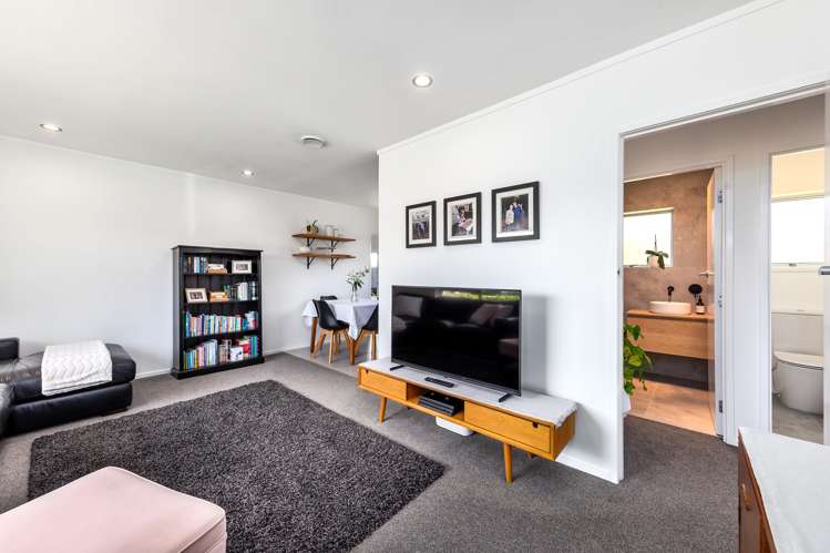 1b Karaka Street New Lynn_5