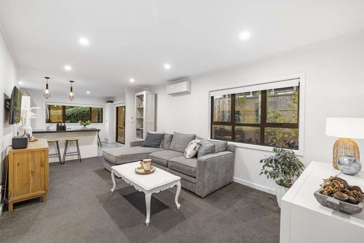 2 Fergusson Way Judea_9