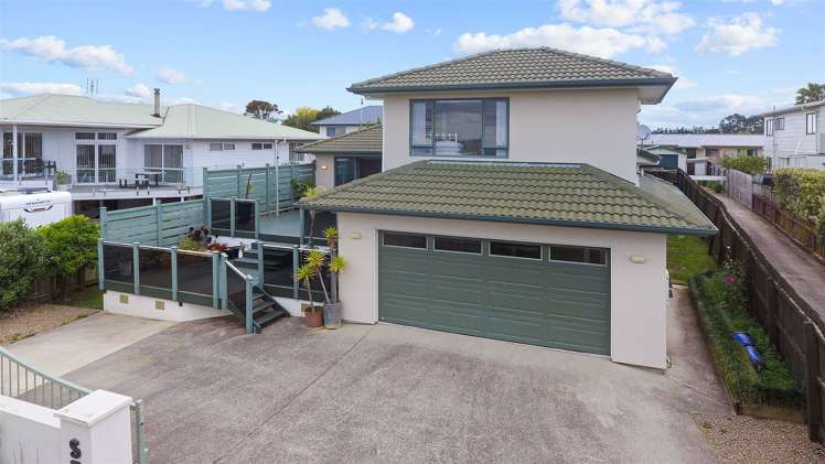 7 Crispe Road Clarks Beach_0