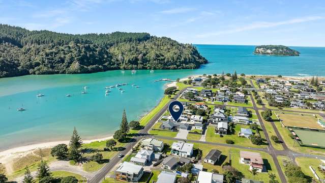 209 Beach Road Whangamata_3