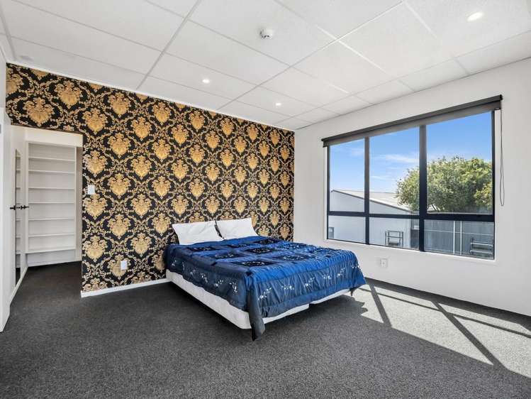 2/8 Homersham Place Burnside_17