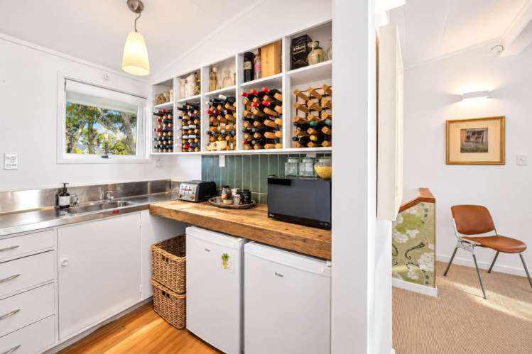 96 Ngataringa Road Devonport_21