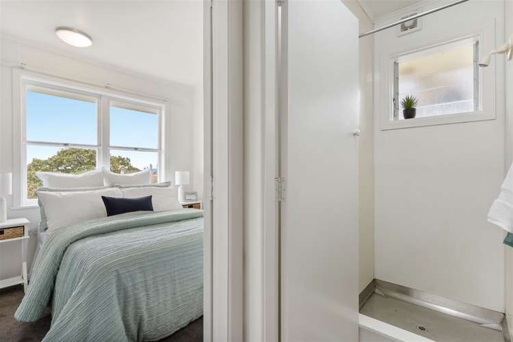 1/69 College Road Northcote_11