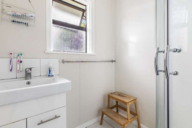 29 Plumley Crescent Mangere_8