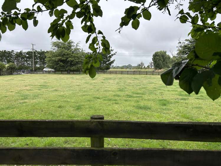 986 Selwyn Road Burnham_19