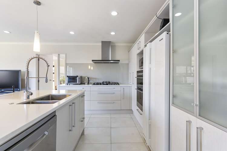 24 Scotsmoor Drive Wattle Downs_9