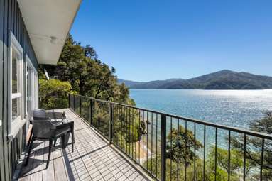 2717 Queen Charlotte Drive_2