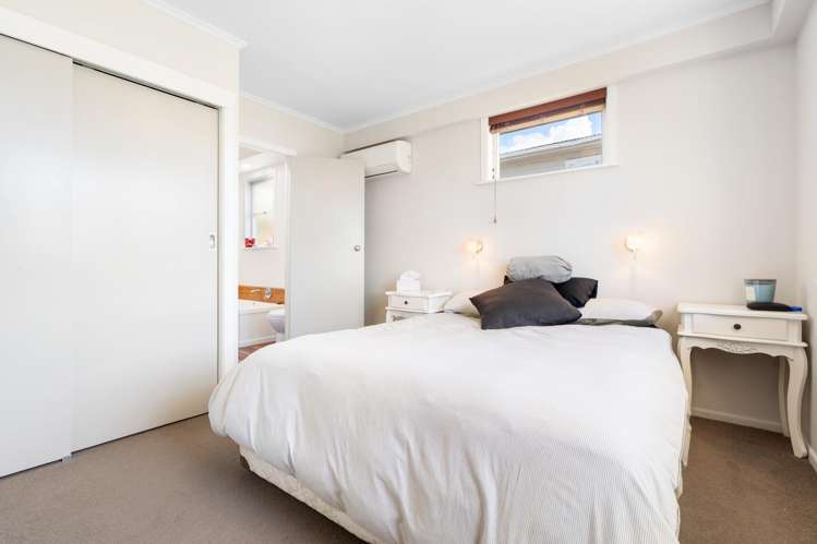 11 Fordham Street Beach Haven_10