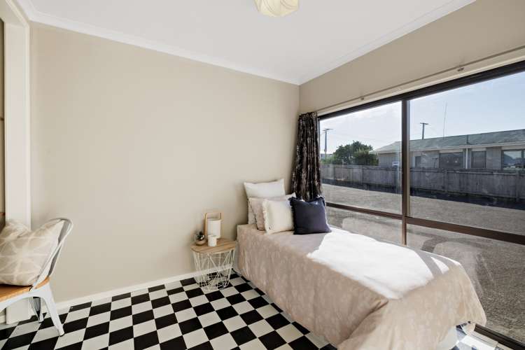 102 Ridge Street Otumoetai_14