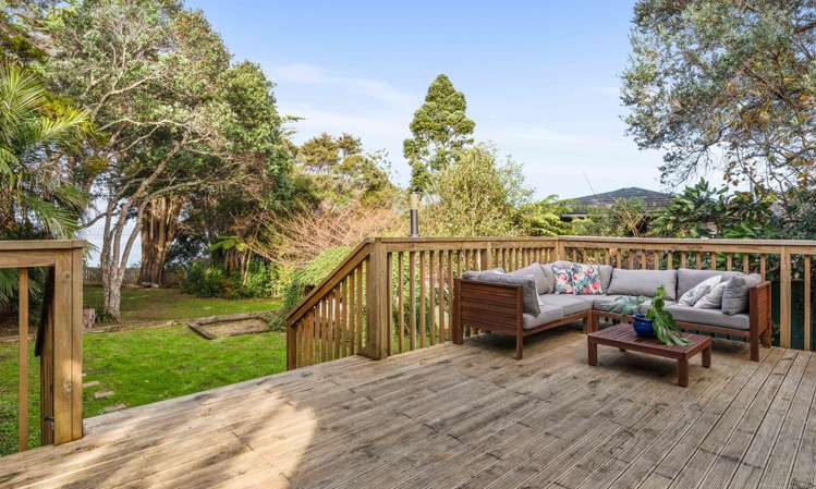 94 Kauri Point Road Laingholm_12
