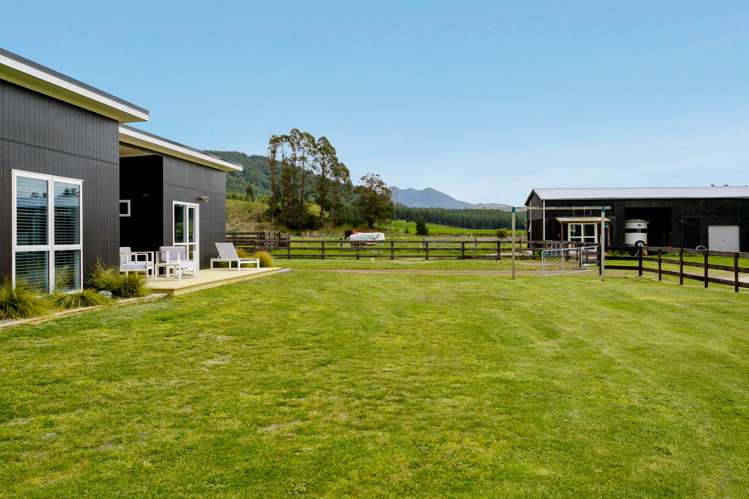 341 White Road Broadlands_2