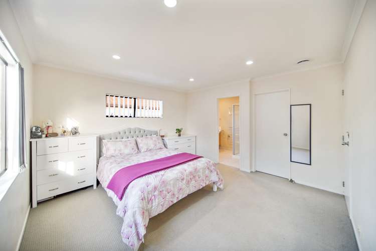 36 Baverstock Road Flat Bush_13