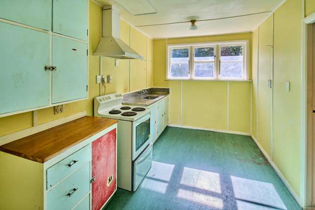 4 Reuben Grove Naenae_3