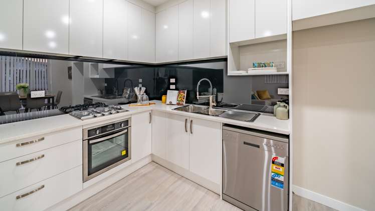 59 Russell Road Manurewa_6