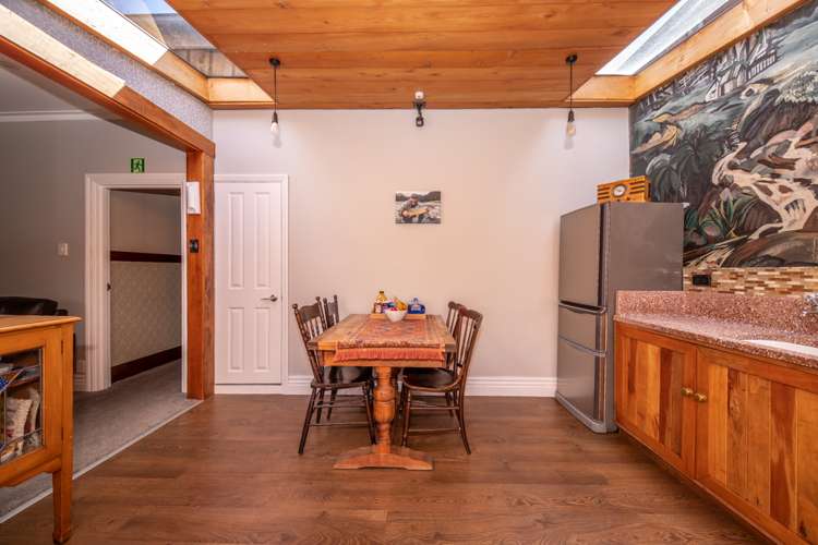 55 Broadway Reefton_17