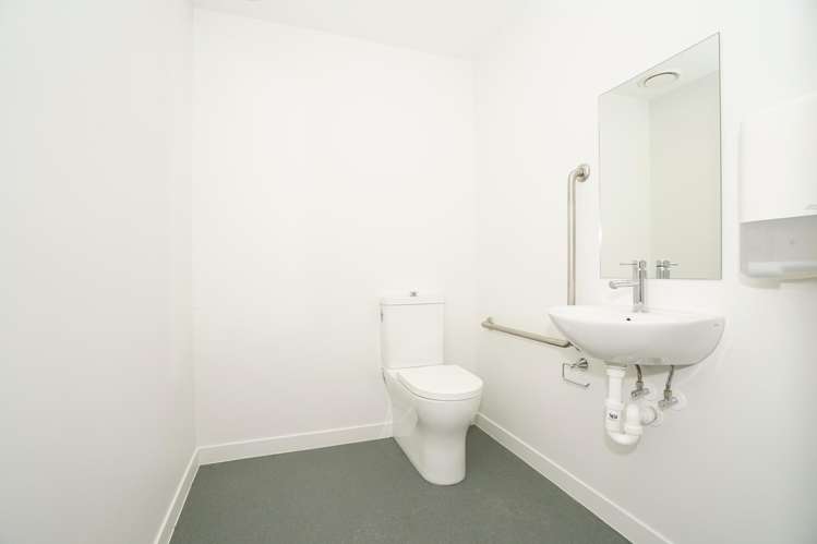 20/15-17 Earthmover Crescent Te Rapa_10
