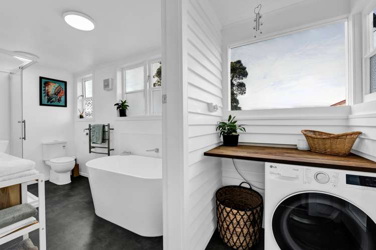 28 Terou Street Manaia_17