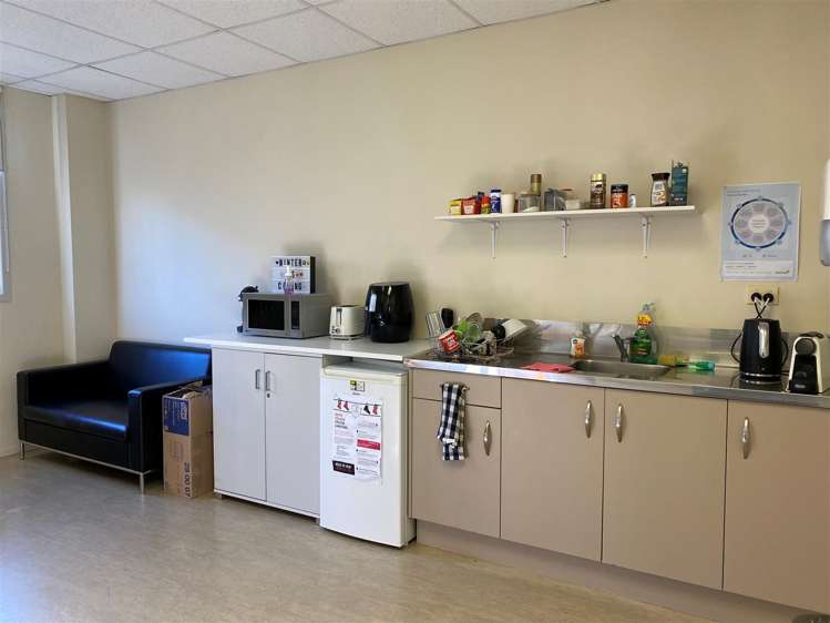 Rear Part Of 86 The Boulevard Te Rapa_3