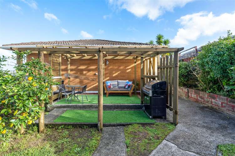 13 Oakland Avenue Woodhill_10
