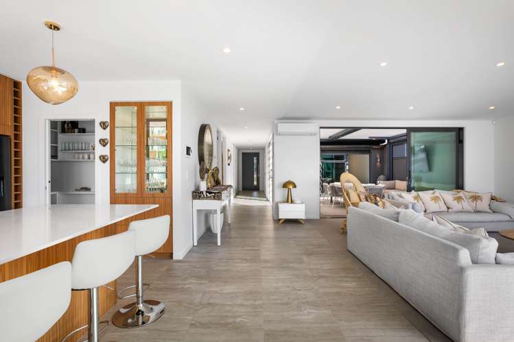 124 Motu Hei Pauanui_10