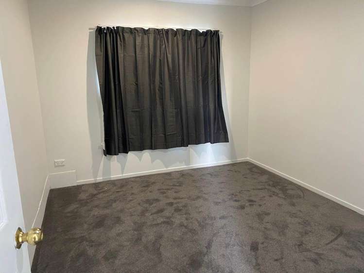 65 Burbank Avenue Clendon Park_12